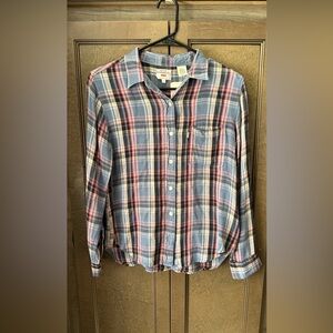 NWT Levi's Women’s Boyfriend Fit Button Down Shirt Size S